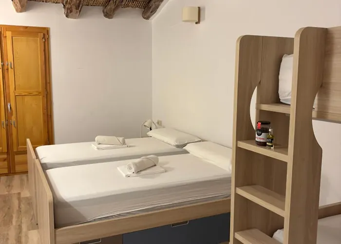 Hostel Lo Moli De