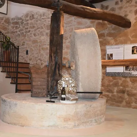 Lo Molí De Hostal *